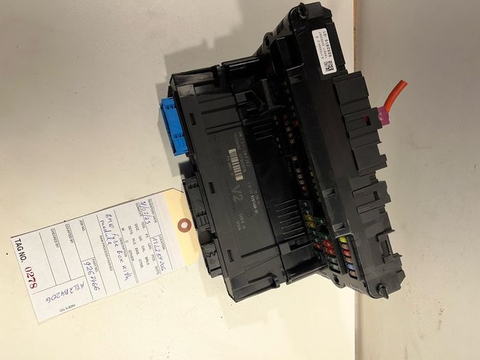 Bmw 5 Series Junction Fuse Box Control Module Ecu 9267466 F10 F11 2011 A3l2b320g