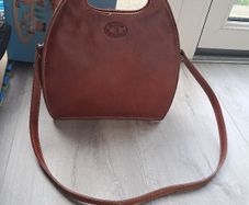 Italian leather handbag (from Tuscany)