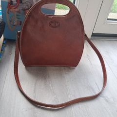 Italian leather handbag (from Tuscany)