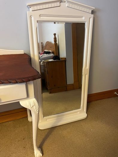 Vanity table and mirror
