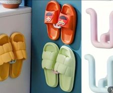 x4 Bundle - Brand New Self Adhesive Wall Mounted Hooks For Slippers, Crocs, Flip Flops, Sliders - Bathroom, Bedroom, Kitchen Space Saving Organisation - Colour - White - RRP - 1.21 Each