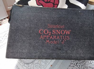 Sparklet CO2 Snow Apparatus Model "J"