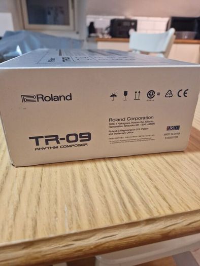 Roland TR-09