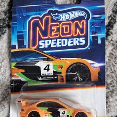 Hot Wheels - Neon Speeders - BMW M3 GT2