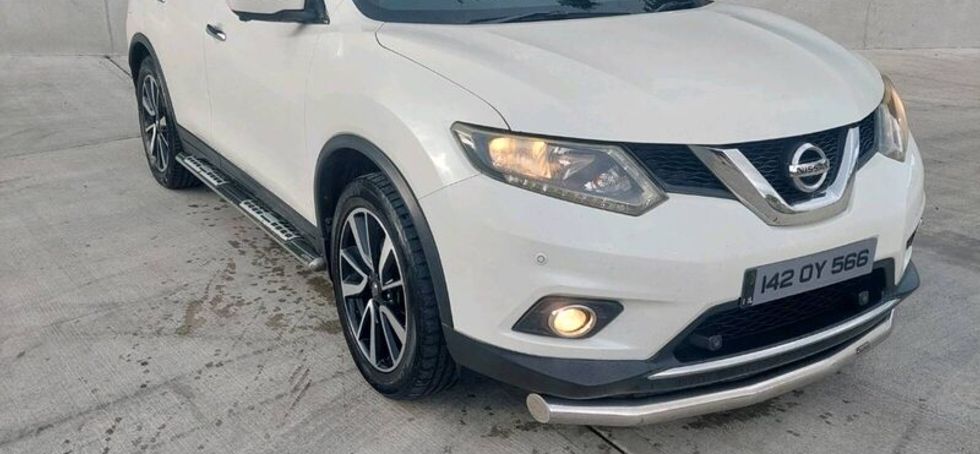 Nissan x trail 7 seater (Fresh Nct)