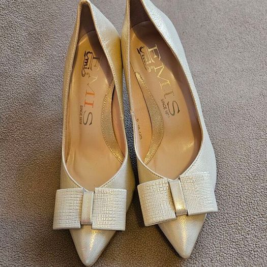 Emis new collection court light gold bow detail high heel leather shoes UK3.5 EU 36 new & boxed