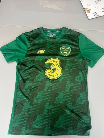 Republic of Ireland 19/20 Training Shirt M