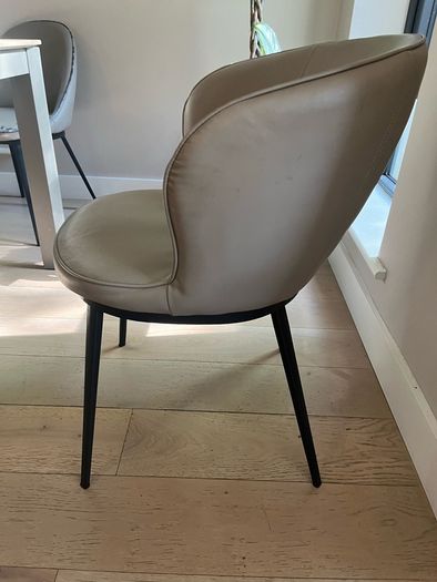 dining chairs - set of 6 (2 carvers and 4 dining chairs)