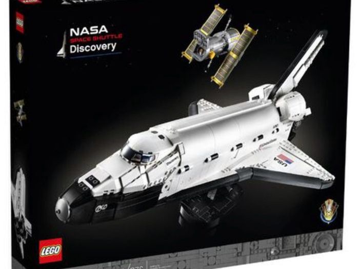 NEW Lego 10283 Space Shuttle Discovery