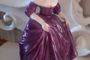 Royale County figurine "Victoria "