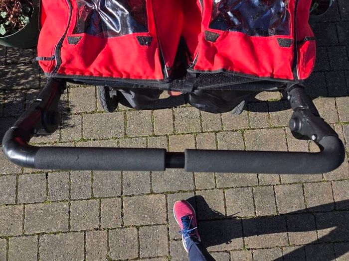 Out & About Nipper Double Buggy V4
