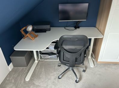 Ikea Bekant Desk