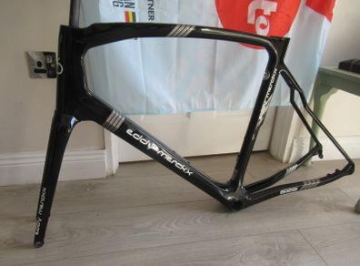 New  Eddy Merckx EM525 SL Elite Carbon Disc brake Frame  sized as L /58cm (New)