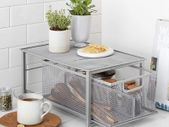 _Mesh shelf with basket slider, silver