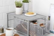 _Mesh shelf with basket slider, silver