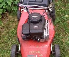 Briggs and Stratton lawnmower ( petrol engine)