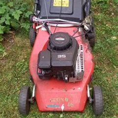 Briggs and Stratton lawnmower ( petrol engine)