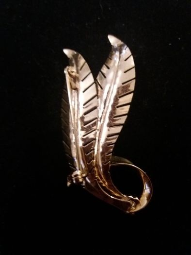 brooch