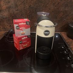 lavAzza Coffee Maker & Pods