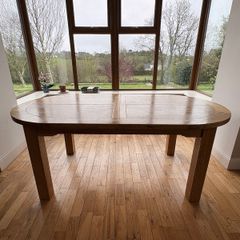 Large Extendable Oak Dining Table 195cm to 245cm