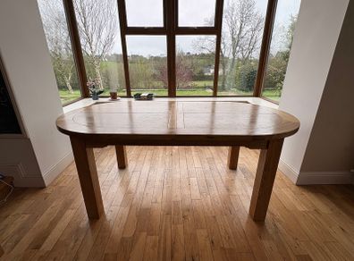 Large Extendable Oak Dining Table 195cm to 245cm