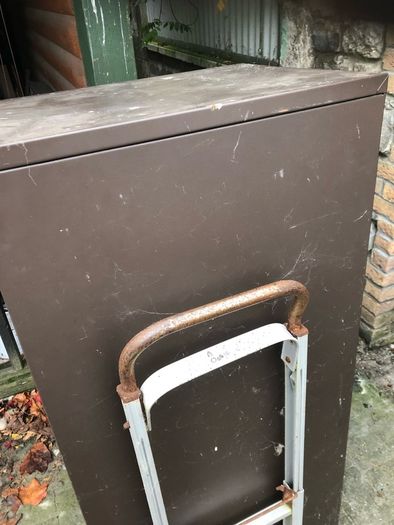filling cabinet