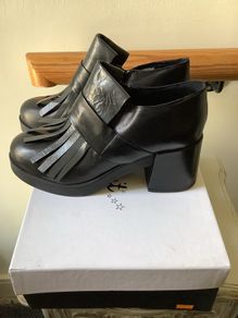 GET IT real leather , new, UK7