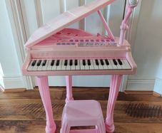 Little Princess piano / keyboard with stool