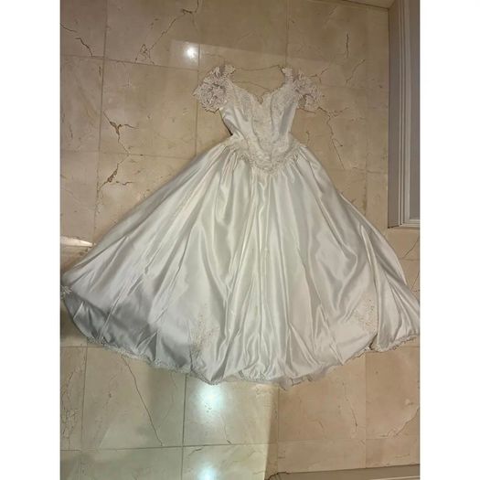 Wedding Dress UK Size 12 Jasmine Bridal Vintage Full satin skirt in cathedral length train COLLECTION DUBLIN 18