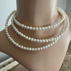 pearl necklace choker