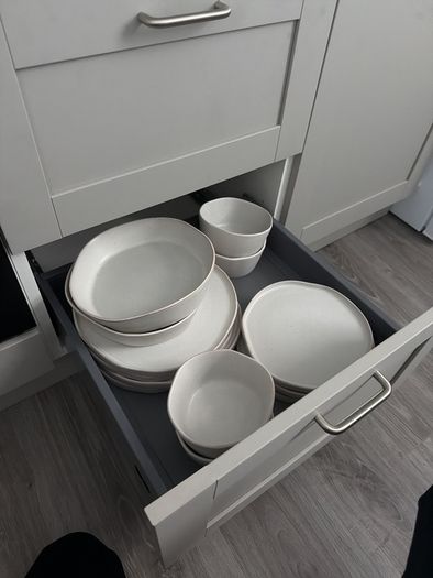 Next Lana dinner set
