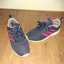 Adidas trainers size 2, excellent condition Image 5