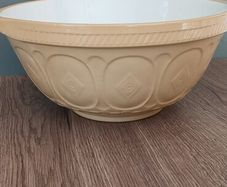 Vintage.T.G. Green The Grip stand Mixing Bowl