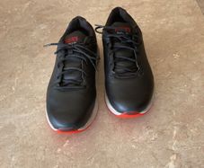 golf shoes