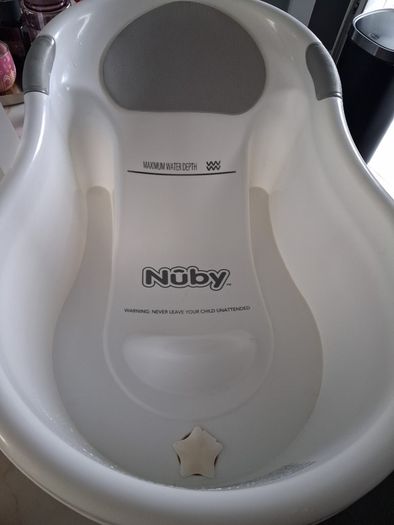 Nuby baby bath