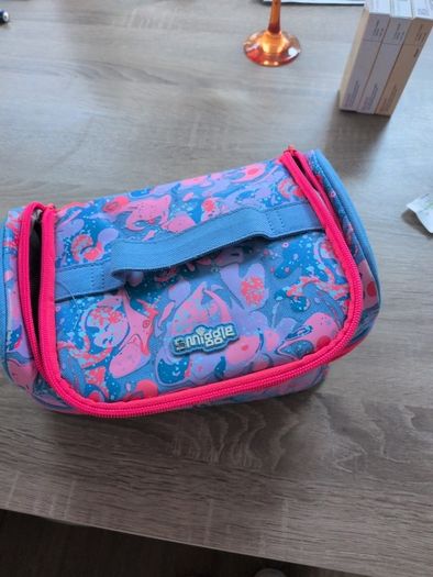 Smiggle lunch bag