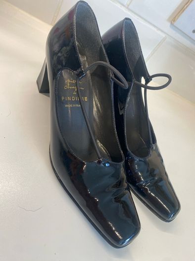Black patent leather shoes size 39 /6