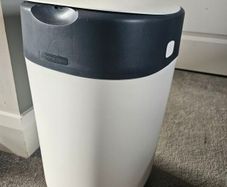 Tommee tippee nappy bin