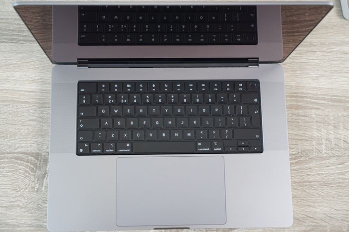 MacBook Pro 16" 2021 M1 Pro | 16GB | 512GB