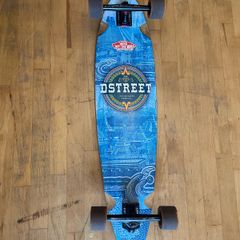 D Street  Long Bord