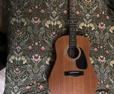 Acoustic guitar Laredo