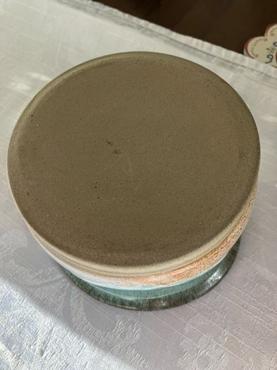 Ceramic glazed pot