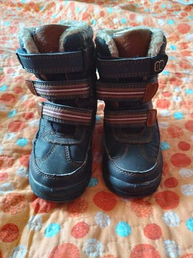 Boys boots and shoes 8 and 7 junior