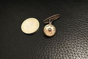 Vintage closure? cufflink?