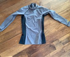 rash vest / thermal top, size S