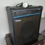 Bass guitar amplifier Vantage VB30 Image 2