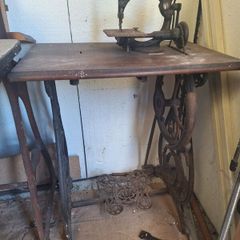 Antique Willcox & Gibbs Treadle Sewing Machine