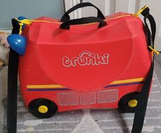 trunki kids suitcase