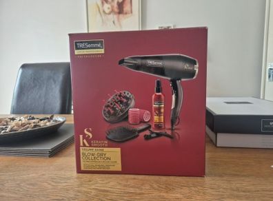 Tresemme Bliw Dry Collection