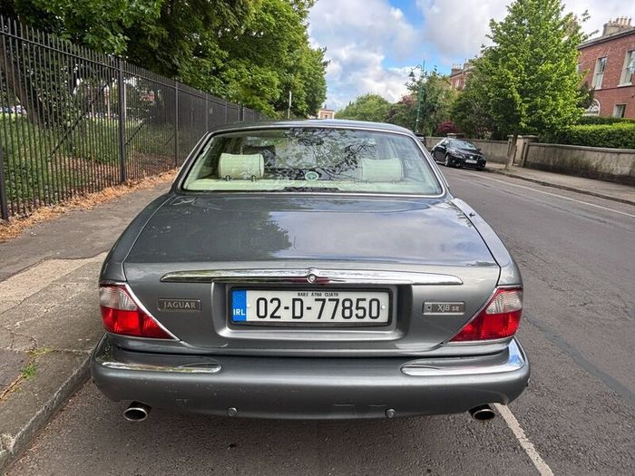 Jaguar XJ8 SE - Rare Car with large history
